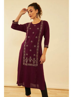 Soch - Wine Rayon Slub Embroidered Kurta