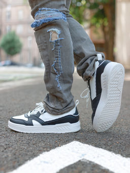 Xtep - Black & White Leather Upper Classic Sneakers for Men