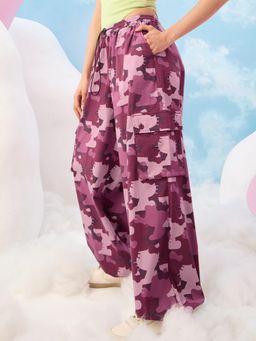 The Souled Store - Official Hello Kitty Pink Camo Women Cargo Pant