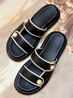 Toprico - Cushiony Black Strappy Flat