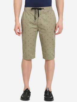 JadeBlue - Men Printed Light Green Cotton Slim Fit Capri Shorts