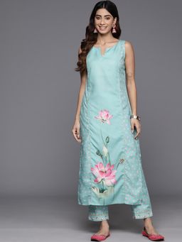 Ahalyaa - Women Blue Cotton Blend Floral Kurta with Pant
