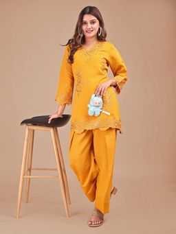 Tikhi Imli - Women Mustard Silk Blend Farshi Salwar Co-Ord Set (Set of 2)