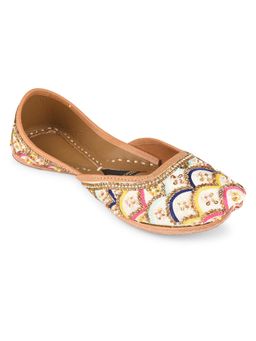 Desi Colour - Noorerang The Mehar Juttis -Multi-Color