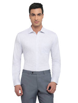 Park Avenue - White Pure Cotton Full Sleeves Pure Cotton Slim Fit Stripes Shirt