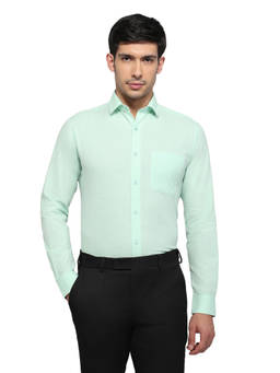 Raymond - Green Pure Cotton Full Sleeves Pure Cotton Slim Fit Solid Shirt