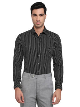 Raymond - Black Pure Cotton Full Sleeves Pure Cotton Slim Fit Stripes Shirt