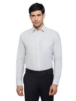 Raymond - White Pure Cotton Full Sleeves Pure Cotton Slim Fit Stripes Shirt