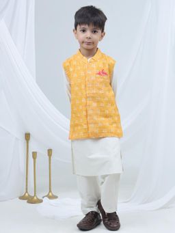 Lil Drama - White Printed Regular Fit Kurta with Nehru Jacket and Pant