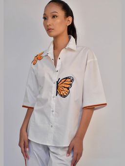 Richaa Goenka - White Comfort Fit Cotton Butterfly Sequin Shirt