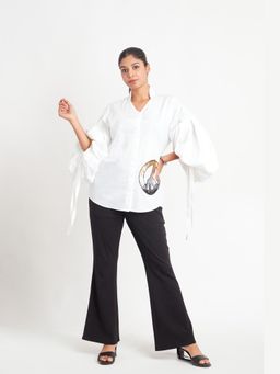 Richaa Goenka - White Comfort Fit Cotton Balloon Sleeves Shirt