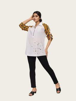 Richaa Goenka - White Cotton Shirt Contrast Sleeves Embroidered Shirt