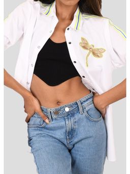 Richaa Goenka - White Comfort Fit Cotton Dragonfly Embroidered Shirt