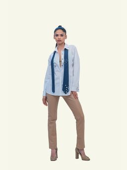 Richaa Goenka - White Cotton Shirt With Denim Cotton Tie