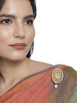 Accessher - Women Gold-Toned Oval Shaped Handcrafted Ad Studded Brooch