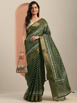 Libas - Green Motif Pintuck Saree With Woven Design Border And Unstitched Blouse Piece