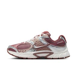 Nike - V5 RNR Women's Shoes with Reflective Design Accents