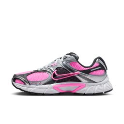 Nike - V5 RNR Women's Shoes with Reflective Design Accents