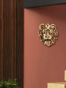 Smokey Cocktail - Resin Lion Head Wall Hanging