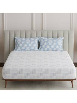 Boutique Living - Embrace 100% Cotton 152 Tc Blue And White Geometrical King Fitted Sheet Set