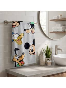 Prakartik - 100% Cotton Fur For Kids Cartoon Printed Boys And Girls Bath Towels -Gray