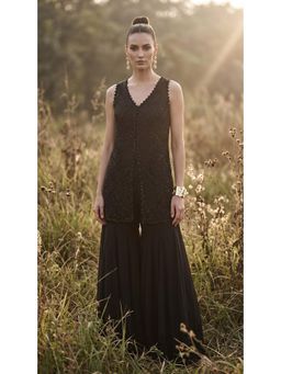 Basanti Kapde aur Koffee - Black Georgette Embroidered Kurta With Sharara