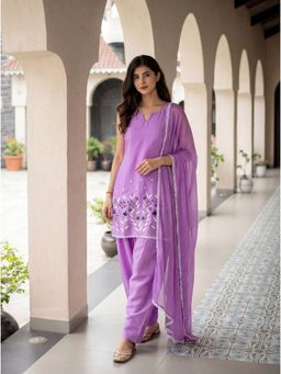 Label Shaurya Sanadhya - Daman Lavender Embroidered Kurta with Pant and Dupatta
