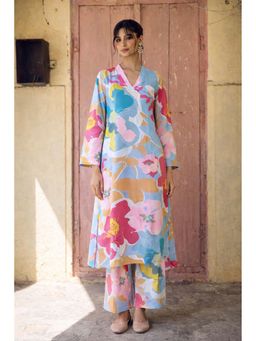 LAALZARI - Multicolor Printed Three Fourth Sleeves Muslin V-Neck Kurta With Palazzo
