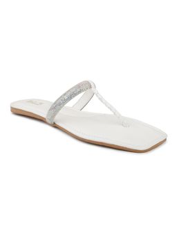 Inc.5 - Women White Casual Flats