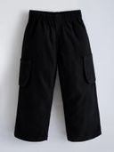 Black color option, Currently selected