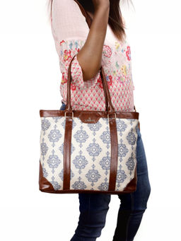 The Clownfish - Off White Miranda Series Faux Leather Handbag