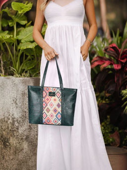 The Clownfish - Bottel Green Zelena Faux Leather Printed Handicraft Handbag