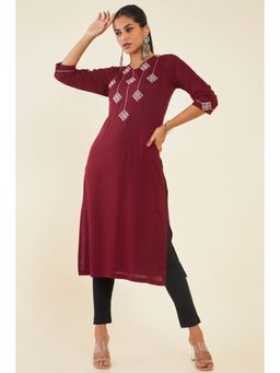 Soch - Women Maroon Rayon Embroidered Kurta