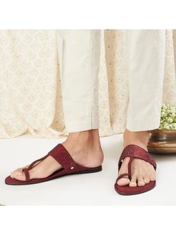 SKO - Maroon One Toe Crystal Kolhapuri Slippers