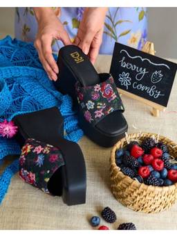 Fizzy Goblet - Black-Blackcurrant Granola Wedges Heels