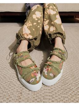Fizzy Goblet - Olive Branch Flatform Shoes