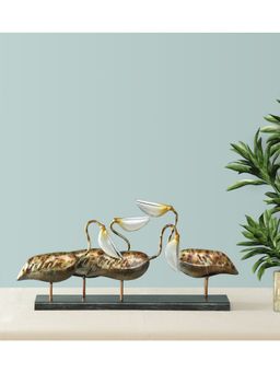 Vedas - F- Pelican Family Table Decor