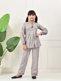Bella Moda - Grey Embroidered Co-Ord Set