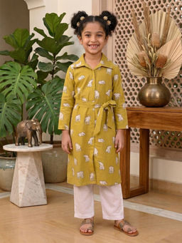Kinder Kids - Girls Green Cotton Elephant Printed Shirt Style Kurta & Pant with Dupatta