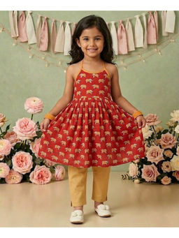 Kinder Kids - Girls Red Cotton Sleeveless Elephant Printed Kurta & Pant