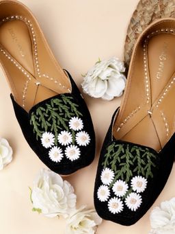 GLAM STORY - Women's Black Velvet Flower Thread Hand Embroidered Juttis for Women