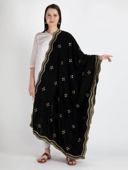 Moda Chales - Black Embroidered Velvet Shawl Dupatta