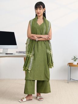 Gerua By Libas - Olive Cotton Blend Sleeveless Kurta With Palazzo & Dupatta