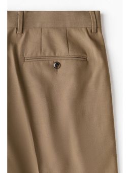 H&M - Men Beige Loose Fit Bermuda Shorts