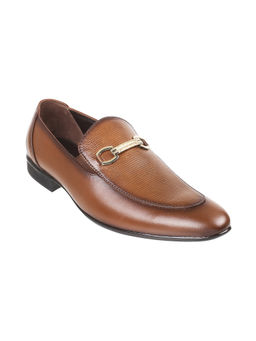 Mochi - Men Synthetic Solid Tan Moccasins