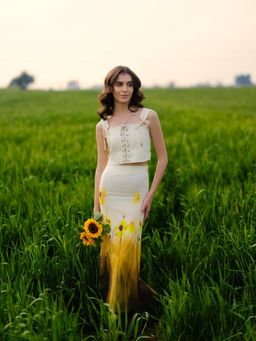 AFRIYA - White Floral Printed Crop Top and Skirt Co-Ord