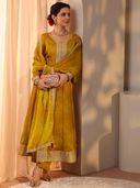 Mustard color option, Currently selected