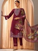 Maroon color option, Currently selected