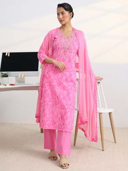 Gerua By Libas - Pink Floral Kurta with Pant and Dupatta