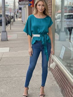 Trenbee - Damsel Round Neck top